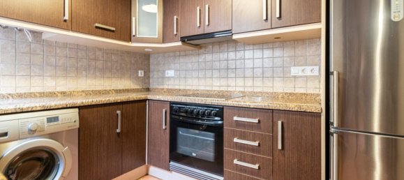 Bâtiment à Denia, Spain 237m² No. 167119 3