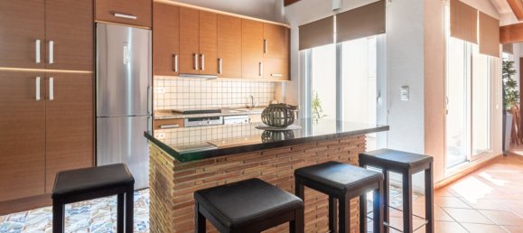 Bâtiment à Denia, Spain 237m² No. 167119 5