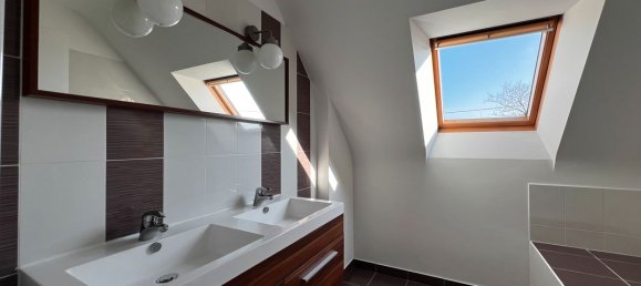 4 chambres Maison à Côtes-d'Armor, France No. 331887 3