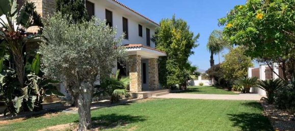 Villa de 6 dormitorios en Dromolaxia, Cyprus No. 139936 4