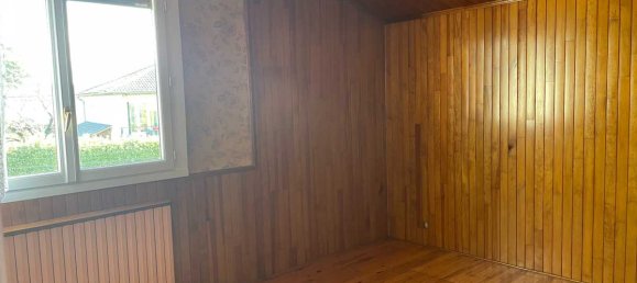 5 bedrooms House in Meyzieu, France No. 192064 7