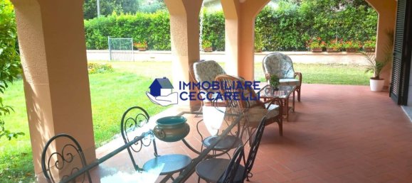 4 bedrooms Villa in Massa, Italy No. 46349 4