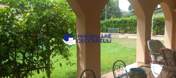 4 bedrooms Villa in Massa, Italy No. 46349 3