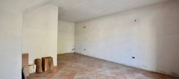 Дом с 3 комнатами в Монтеверди Мариттимо, Италия № 105308 4