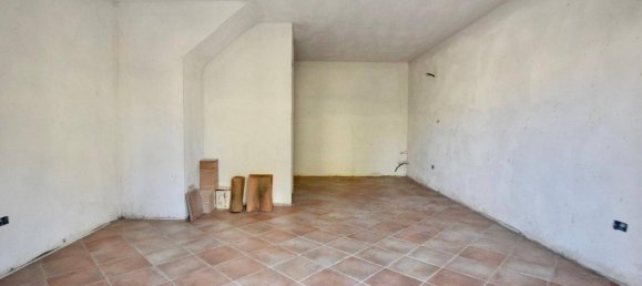 Дом с 3 комнатами в Монтеверди Мариттимо, Италия № 105308 5