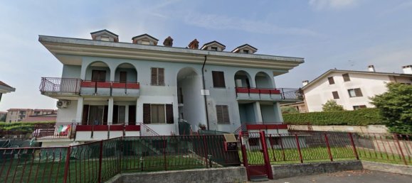 Квартира с 5 комнатами в Бернареджо, Италия № 7698 2