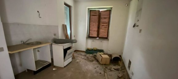 Квартира с 5 комнатами в Бернареджо, Италия № 7698 12