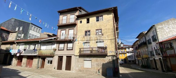 4 bedrooms Building in Guimaraes, Portugal No. 83459 3