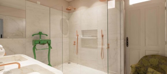 6 bedrooms Castles in Porto, Portugal No. 93718 12