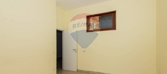 3 bedrooms Apartment in Grammichele, Italy No. 215758 3