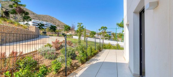 Apartamento de 3 dormitorios en Fuengirola, Spain No. 179953 12