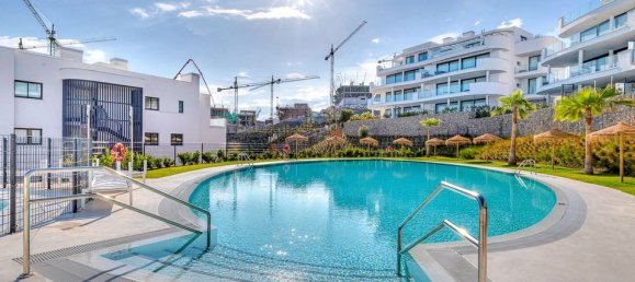 Apartamento de 3 dormitorios en Fuengirola, Spain No. 179953 17