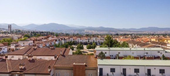 Apartamento de 3 dormitorios en Granada, Spain No. 137040 37