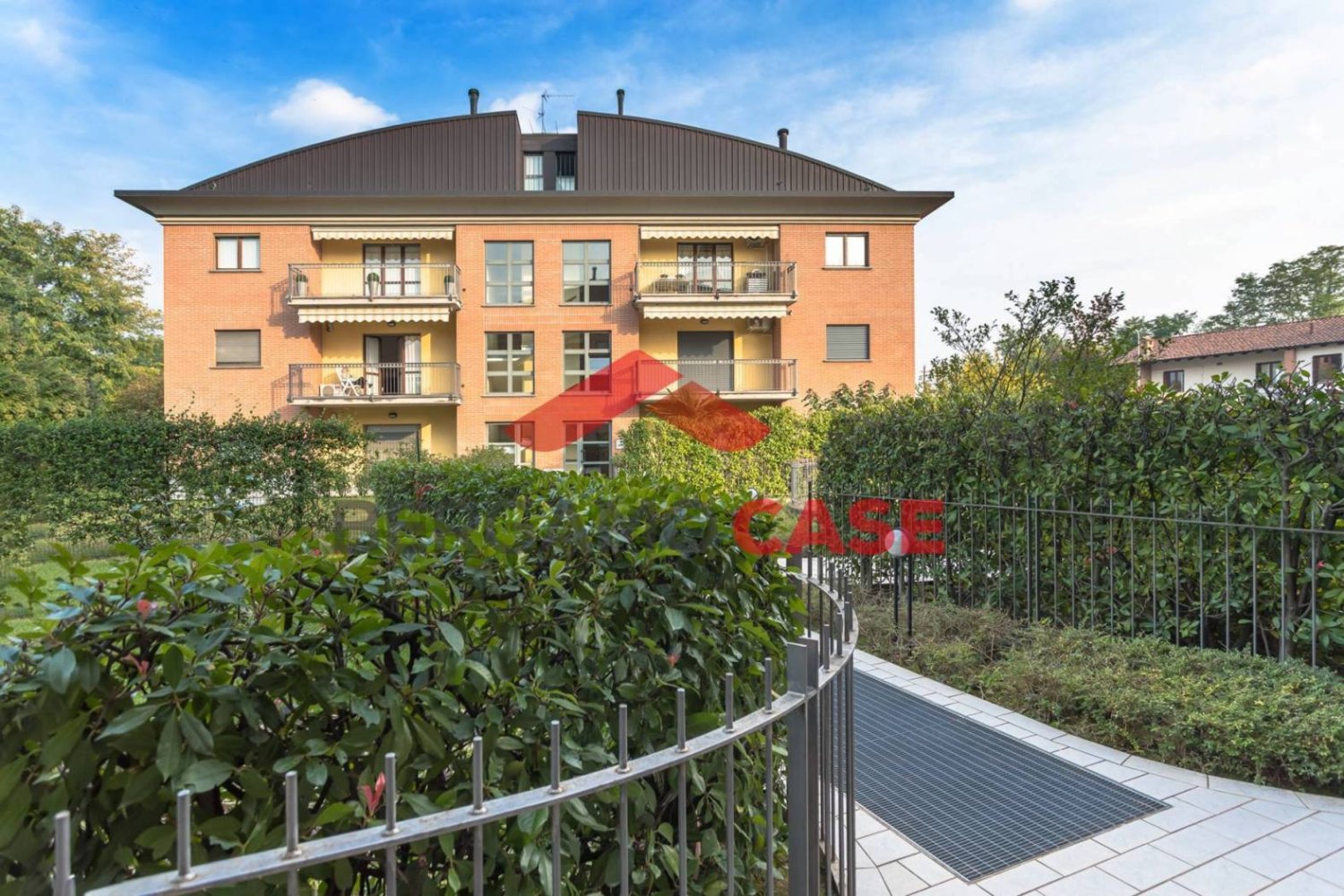 Квартира с 1 спальней в Моццо, Италия № 221684