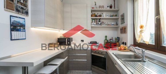 Квартира с 1 спальней в Моццо, Италия № 221684 4