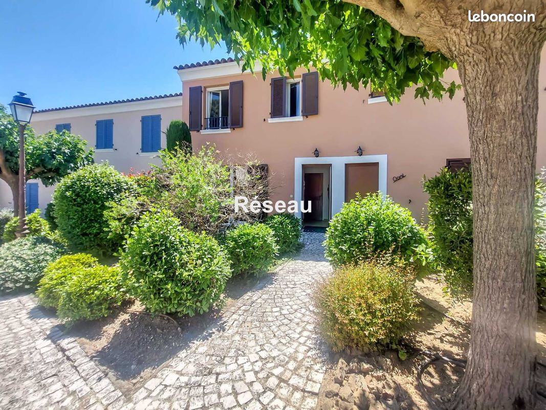 3 غرف نوم منزل في Sainte-Maxime, France رقم 342580