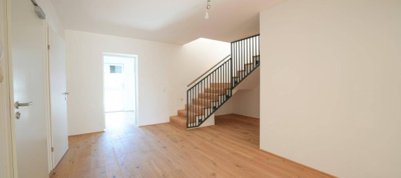 4 rooms Apartment in Traun, Austria No. 184024 8