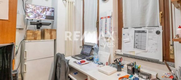 2-Zimmer Gewerbliche Immobilie in Caronno Pertusella, Italy, Nr. 156039 18