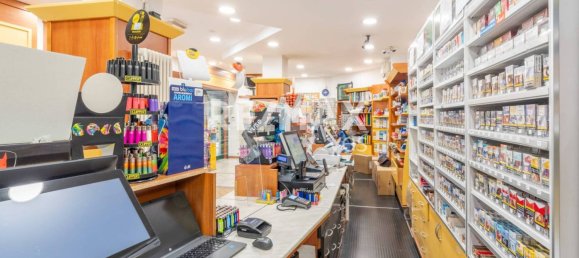 2-Zimmer Gewerbliche Immobilie in Caronno Pertusella, Italy, Nr. 156039 15