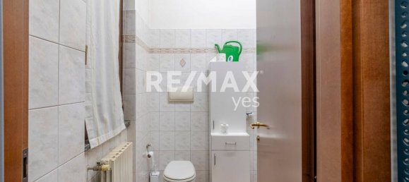 2-Zimmer Gewerbliche Immobilie in Caronno Pertusella, Italy, Nr. 156039 19