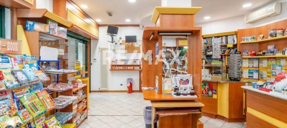 2-Zimmer Gewerbliche Immobilie in Caronno Pertusella, Italy, Nr. 156039 6