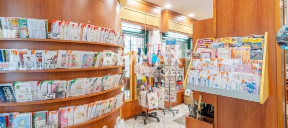 2-Zimmer Gewerbliche Immobilie in Caronno Pertusella, Italy, Nr. 156039 8