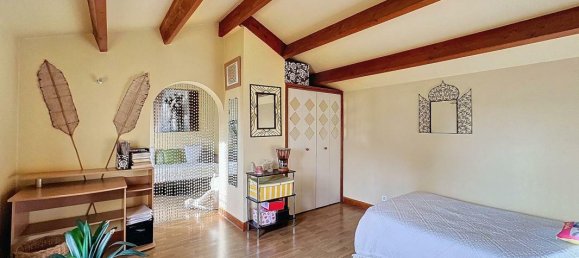 3 bedrooms House in Milly-la-Foret, France No. 147734 8