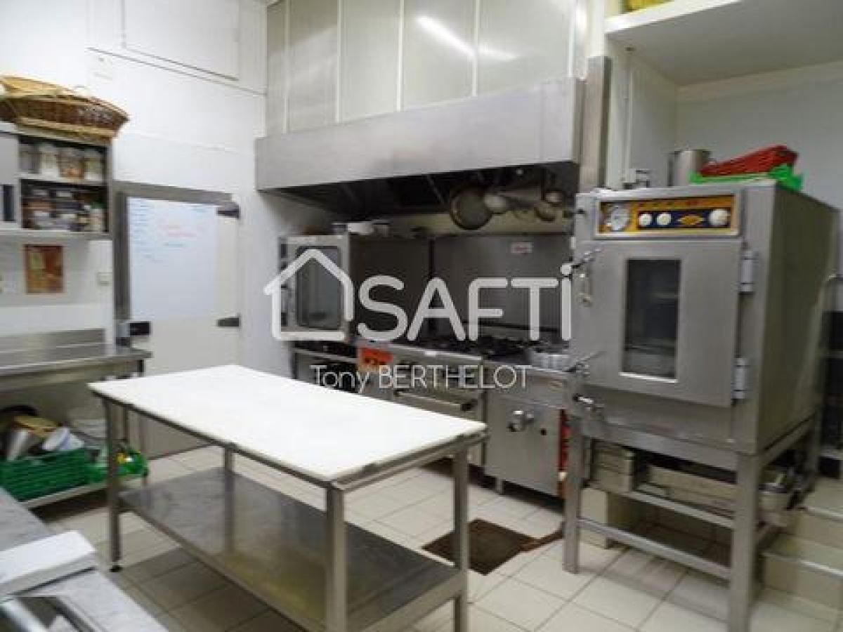 Escritório em Rennes, France 105 m² N.º 18560