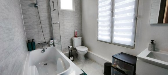 3 bedrooms House in Cotes-d'Armor, France No. 321815 9