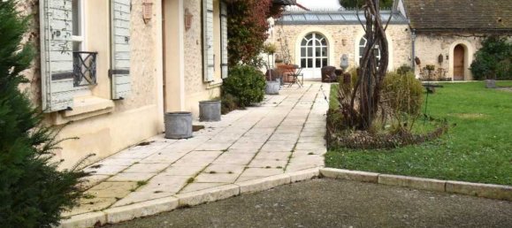 8 bedrooms Villa in Montfort-l'Amaury, France No. 201276 2