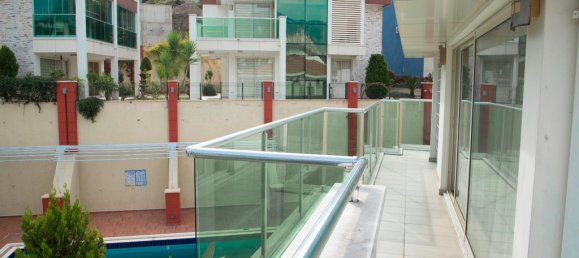 4 Schlafzimmer Property in Kargicak, Turkey, Nr. 6639 26