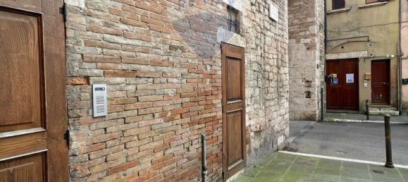 3-salle Appartement à Perugia, Italy No. 145620 19