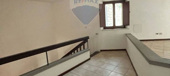 3-salle Appartement à Perugia, Italy No. 145620 6