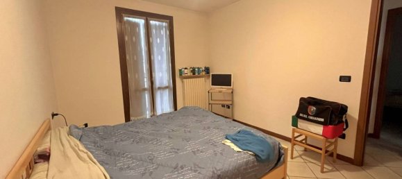 Квартира с 2 спальнями в Кастильоне делле Стивьере, Италия № 124105 7