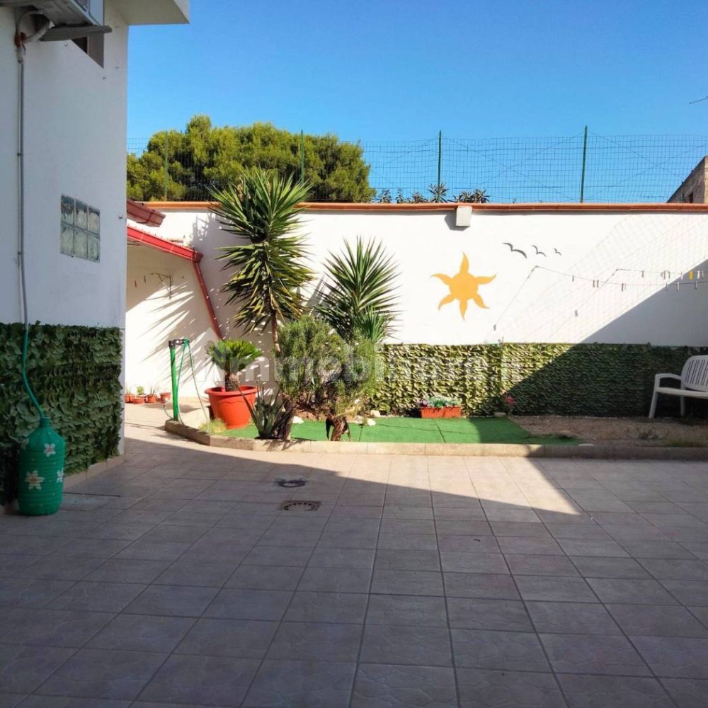 3 Schlafzimmer Villa in Fragagnano, Italy, Nr. 280996