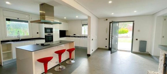 6 bedrooms House in Sant Fost de Campsentelles, Spain No. 71382 22