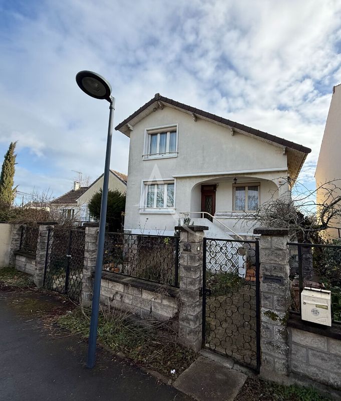 Дом с 2 спальнями в Митри-Мори, Франция № 115165