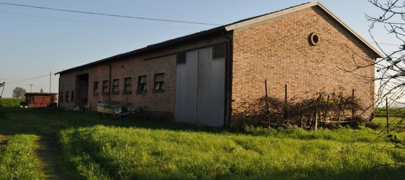 Lagerhaus in Parma, Italy 450m², Nr. 332635 4
