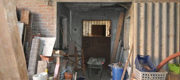 Lagerhaus in Parma, Italy 450m², Nr. 332635 12