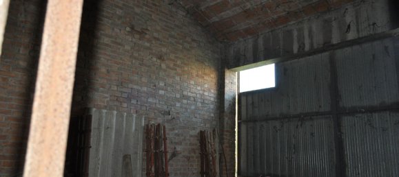 Lagerhaus in Parma, Italy 450m², Nr. 332635 8