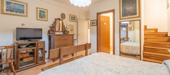 3-salle Maison à Gallicano nel Lazio, Italy No. 54080 32