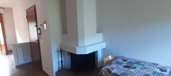 2 bedrooms Apartment in Dicomano, Italy No. 70391 2