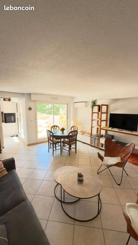 2 bedrooms Apartment in Saint-Raphael, France No. 281458