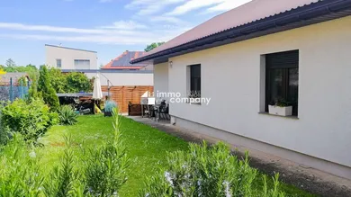 Casa de 2 habitaciónes en Schwechat, Austria No. 181770