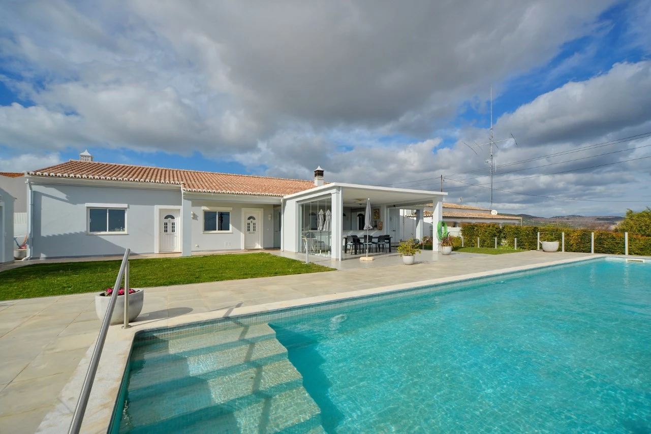 4 bedrooms House in Loule, Portugal No. 23298