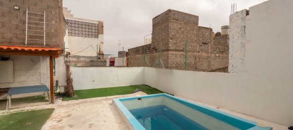 Grundstück in Las Palmas De Gran Canaria, Spain 372m², Nr. 140139 2