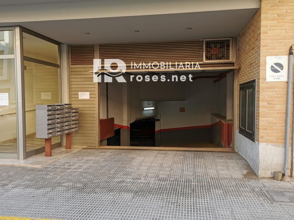 Garage à Llanca, Spain 11m² No. 179081