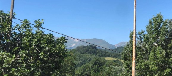 3 bedrooms House in Amandola, Italy No. 90099 6