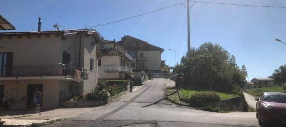 3 bedrooms House in Amandola, Italy No. 90099 10