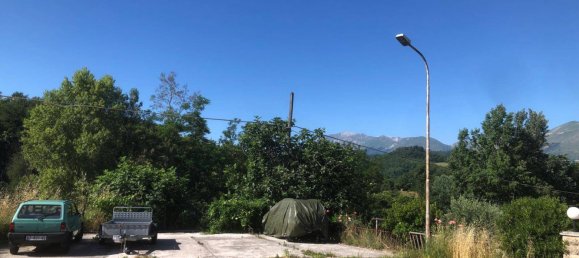 3 bedrooms House in Amandola, Italy No. 90099 9